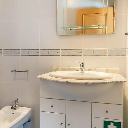 דירה T1 Perto Da -the Pi House נאזרה